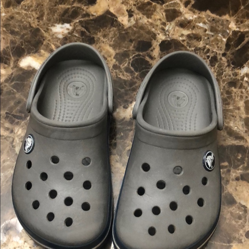 Boys crocs